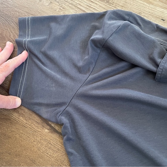 Travis Mathew gray polo L - Picture 7 of 7